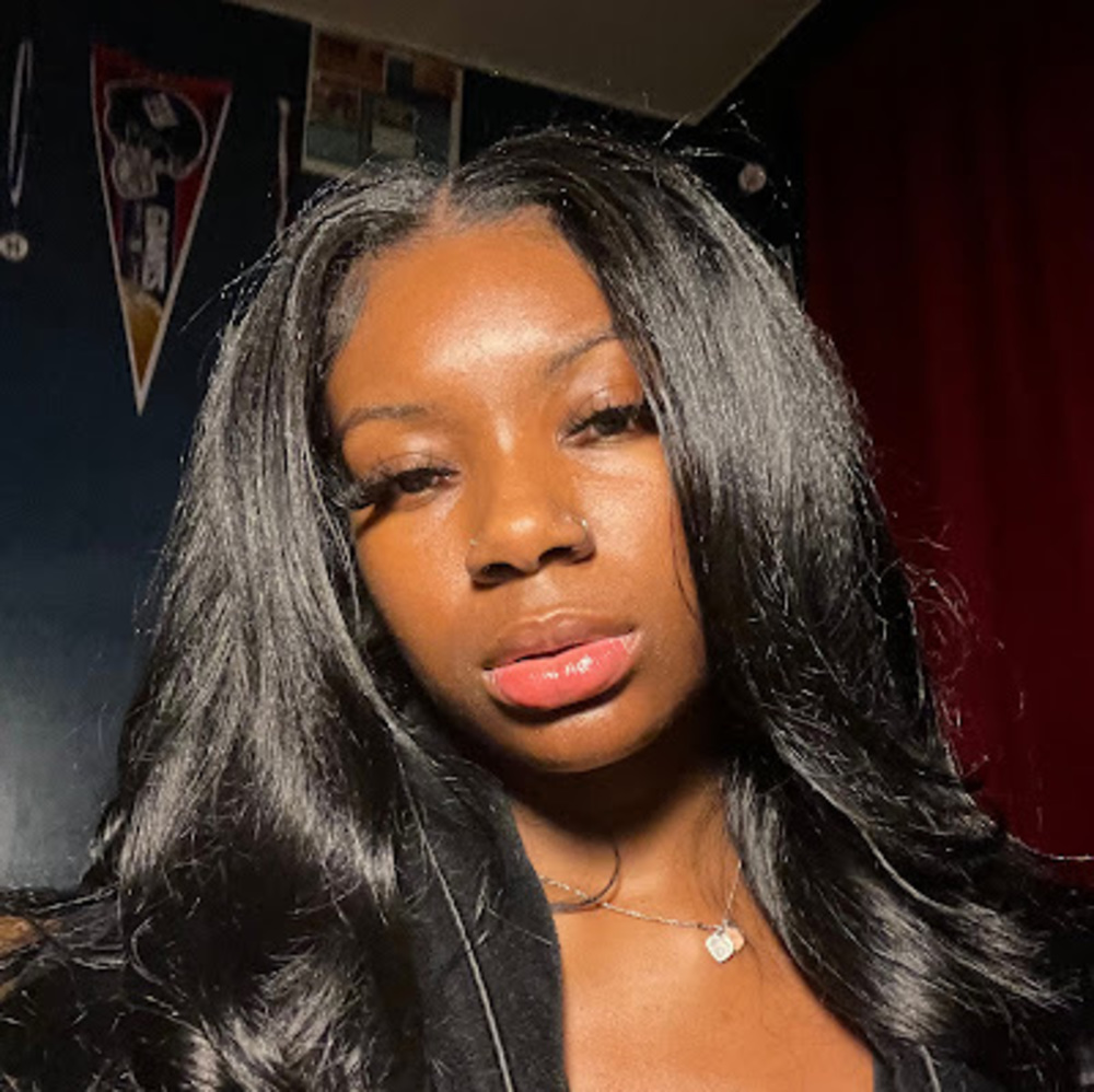 Meet your Posher, Genesis hopkins